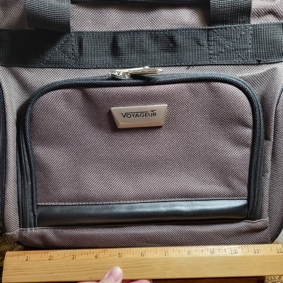 Voyageur Gray and Black Carry On Bag Luggage - Picture 13 of 15